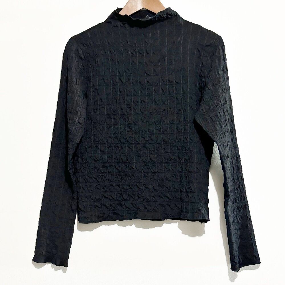 Black Seersucker Mock Neck Top Lettuce Trim Long Sleeve Gothic Romantic Womens M